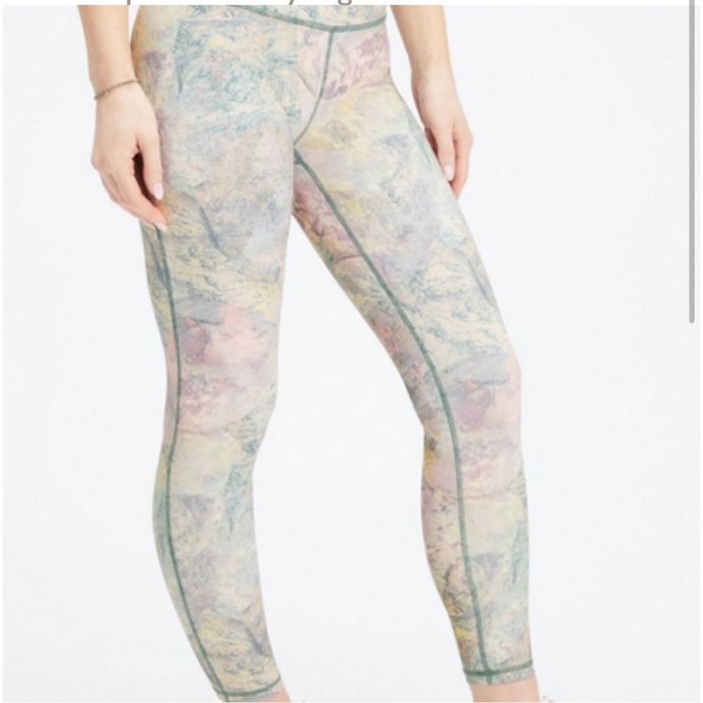 Fabletics Define Powerhold High-Waisted 7/8 Leggi… - image 1